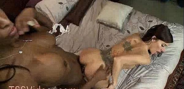  Black tranny fucks white hottie in bed